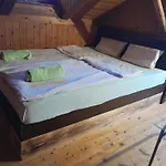 Pensionat Tree House Ramona & Fairytale Wooden House By Ljubljana