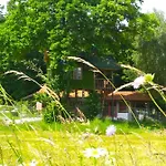Tree House Ramona & Fairytale Wooden House By Ljubljana Hiša za goste Grosuplje
