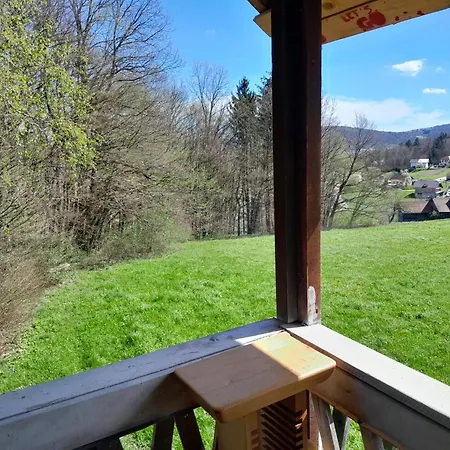 Tree House Ramona & Fairytale Wooden House By Ljubljana בית הארחה *