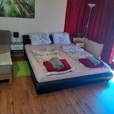 Tree House Ramona & Fairytale Wooden House By Ljubljana 4*