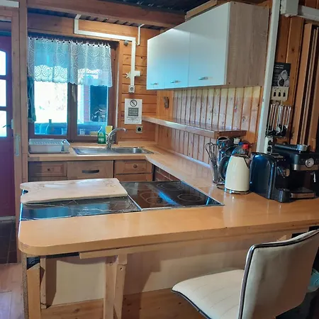 Tree House Ramona & Fairytale Wooden House By Ljubljana 4* גרוסופליה