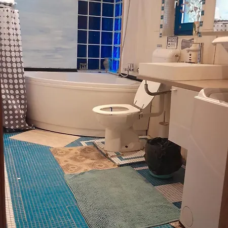 Tree House Ramona & Fairytale Wooden House By Ljubljana בית הארחה