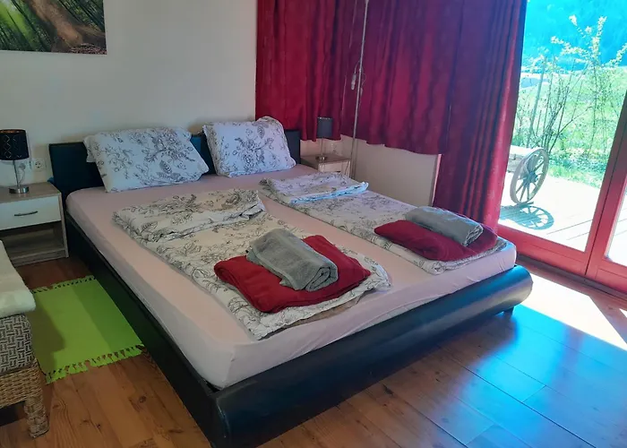 Guest house Tree House Ramona & Fairytale Wooden House By Ljubljana 4*