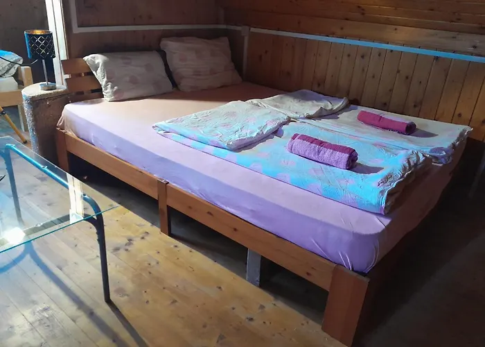 Tree House Ramona & Fairytale Wooden House By Ljubljana Guest house Grosuplje