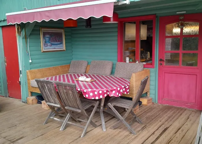 Tree House Ramona & Fairytale Wooden House By Ljubljana Guest house 4*