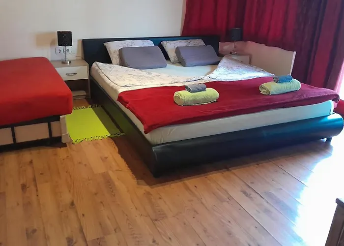 Tree House Ramona & Fairytale Wooden House By Ljubljana Guest house 4*