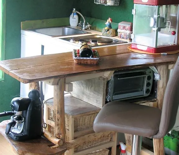 Gasthuis Tree House Ramona & Fairytale Wooden House By Ljubljana 4*