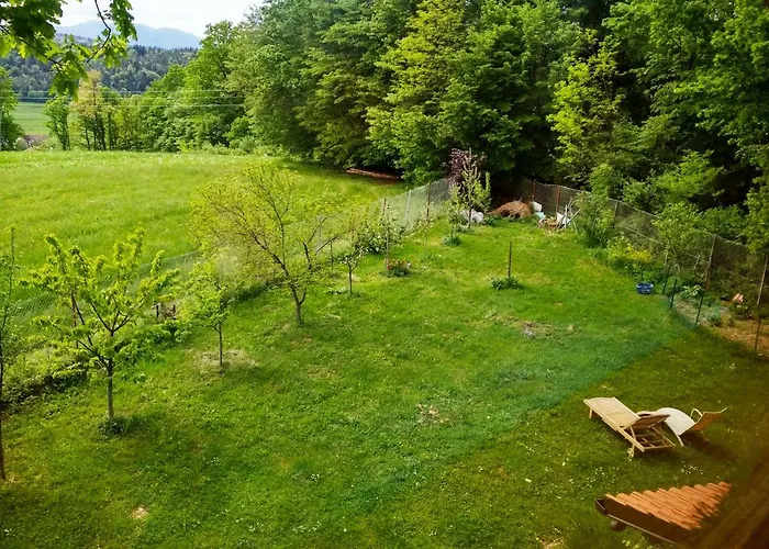 Gasthuis Tree House Ramona & Fairytale Wooden House By Ljubljana 4*